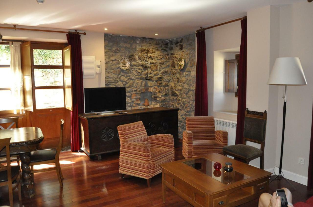 La Casona De Don Santos Hotel Проаса Екстериор снимка